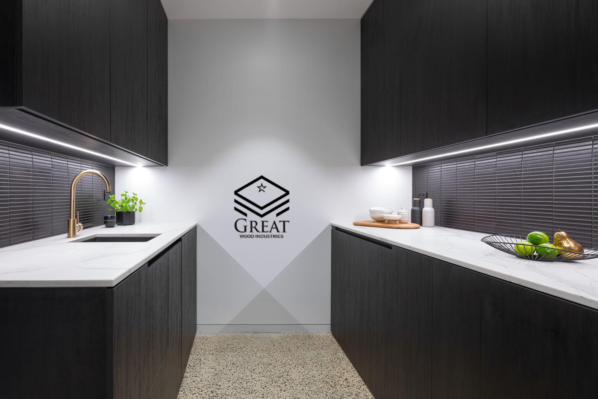 طراحی دکوراسیون آشپزخانه با کابینت مدرن