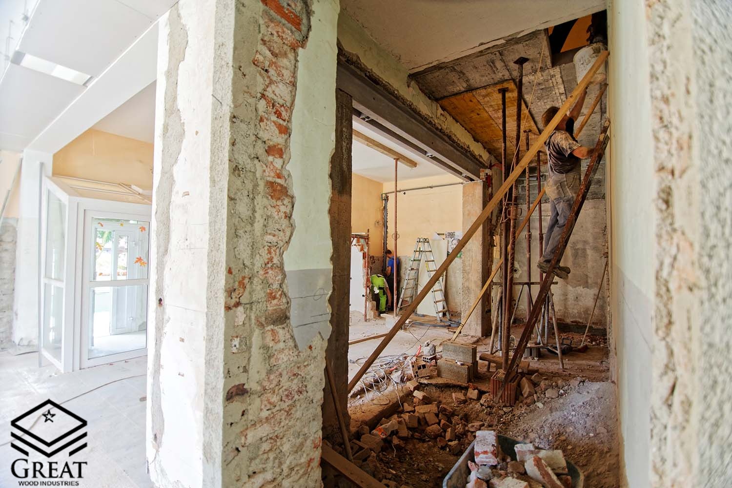 بازسازی بدون مجوز هزینه بازسازی مزایای بازسازی ساختمان
